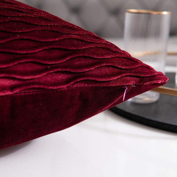 Set of 2 Red Wine Soft Ripple Corduroy Velvet Pillow Covers Maroon Pillows New - Picture 5 of 10